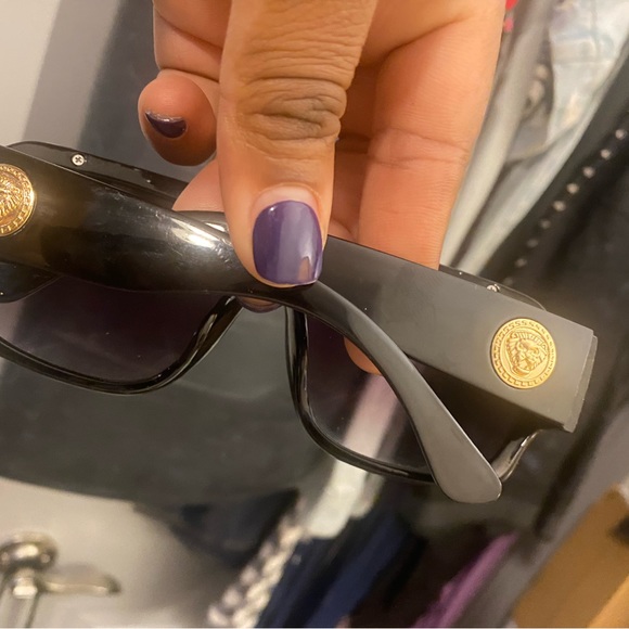 Versace unisex shades black with gold Medusa hardware - Picture 1 of 2
